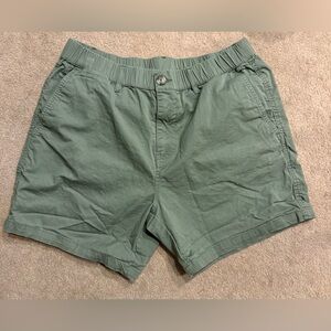 Classic Men's Olive Shorts
